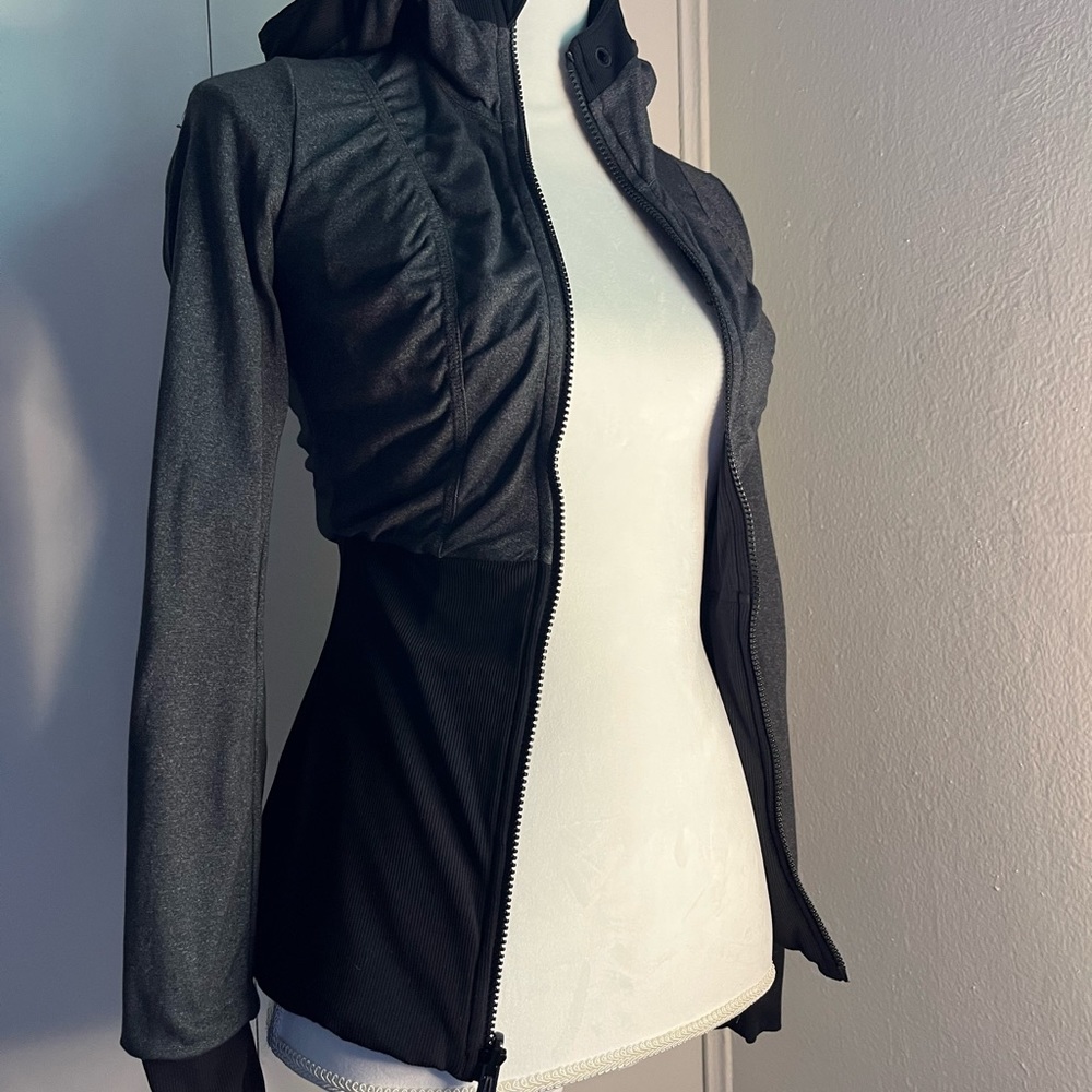 Reversible Lululemon Jacket - Picture 11 of 16